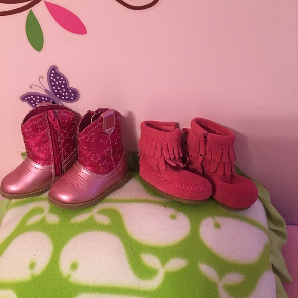 Lot 2 Adorable baby boots - Picture 3 of 6